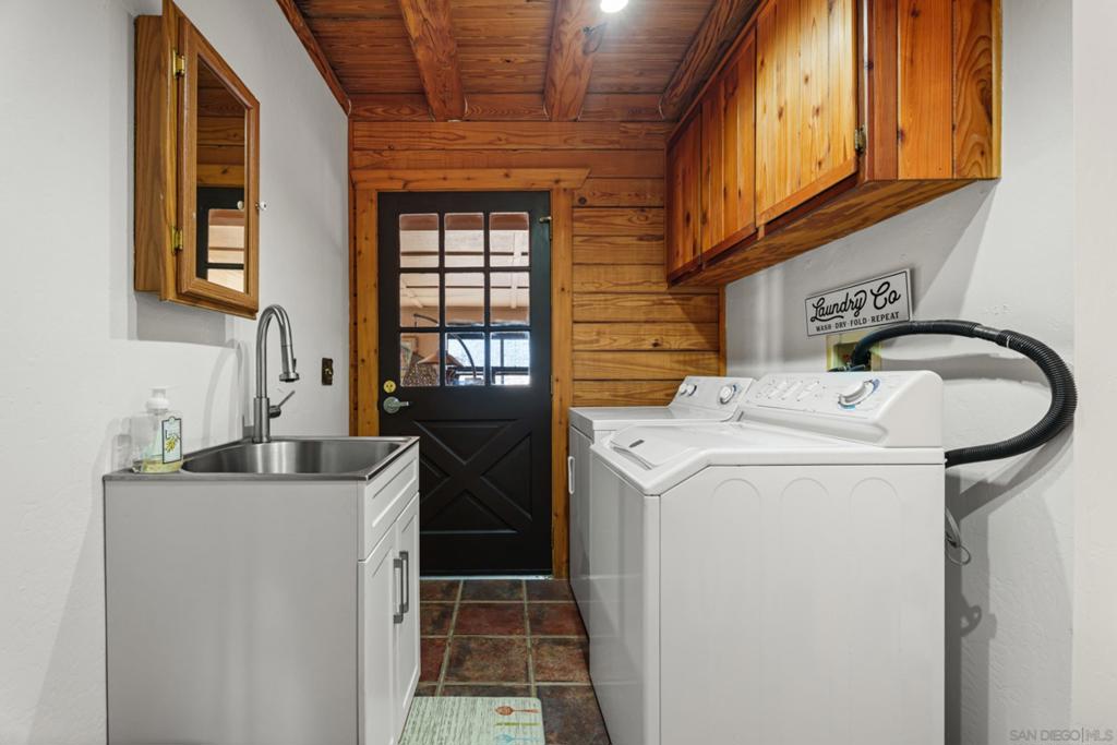 39525 Opalocka Property Photo 32