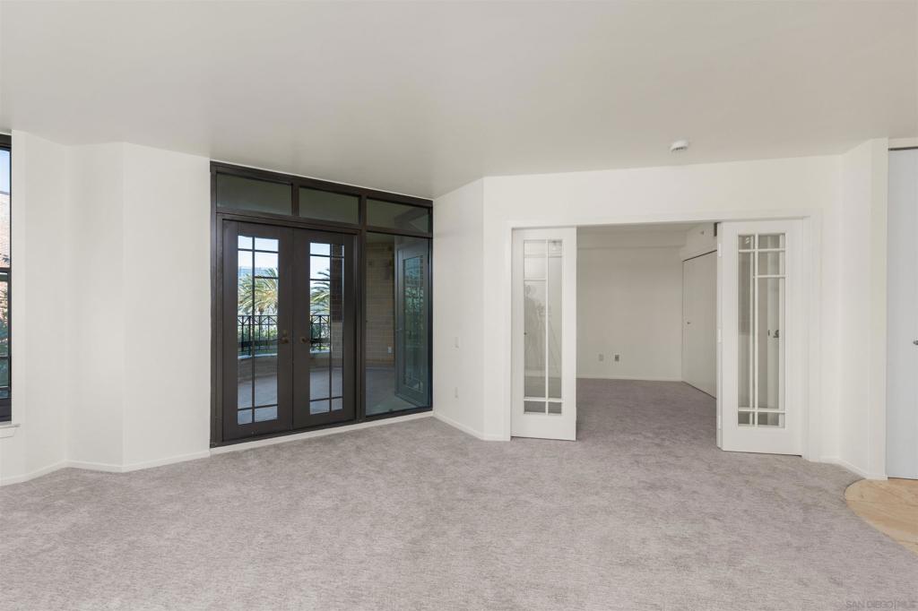 500 W Harbor 417 Property Photo 7