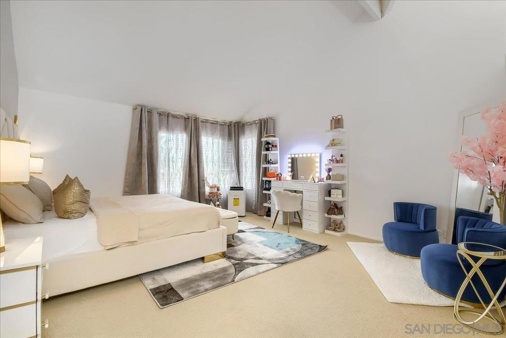 12550 Shropshire Ln Property Photo 11