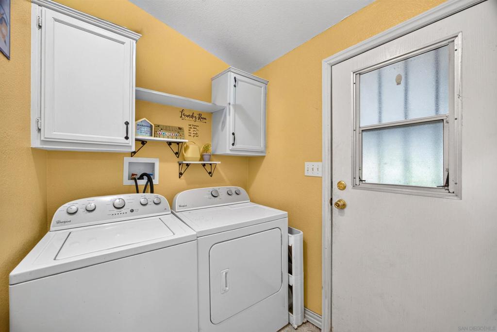 1638 Calavo Rd 35 Property Photo 10