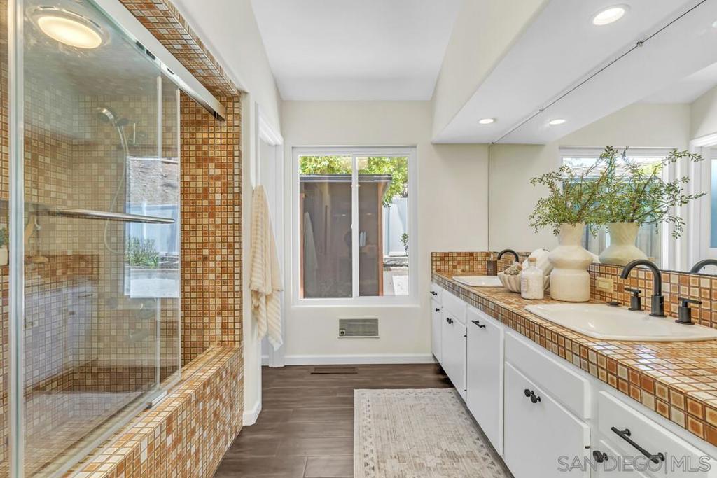 12308 Fronsac Street Property Photo 29