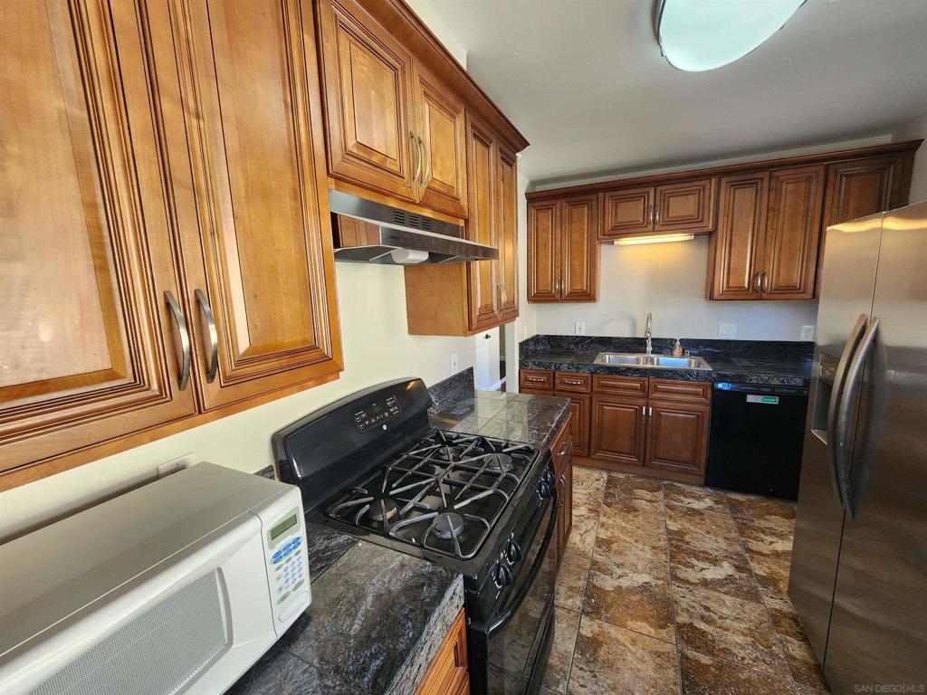 3448 50 Cherokee Property Photo 7