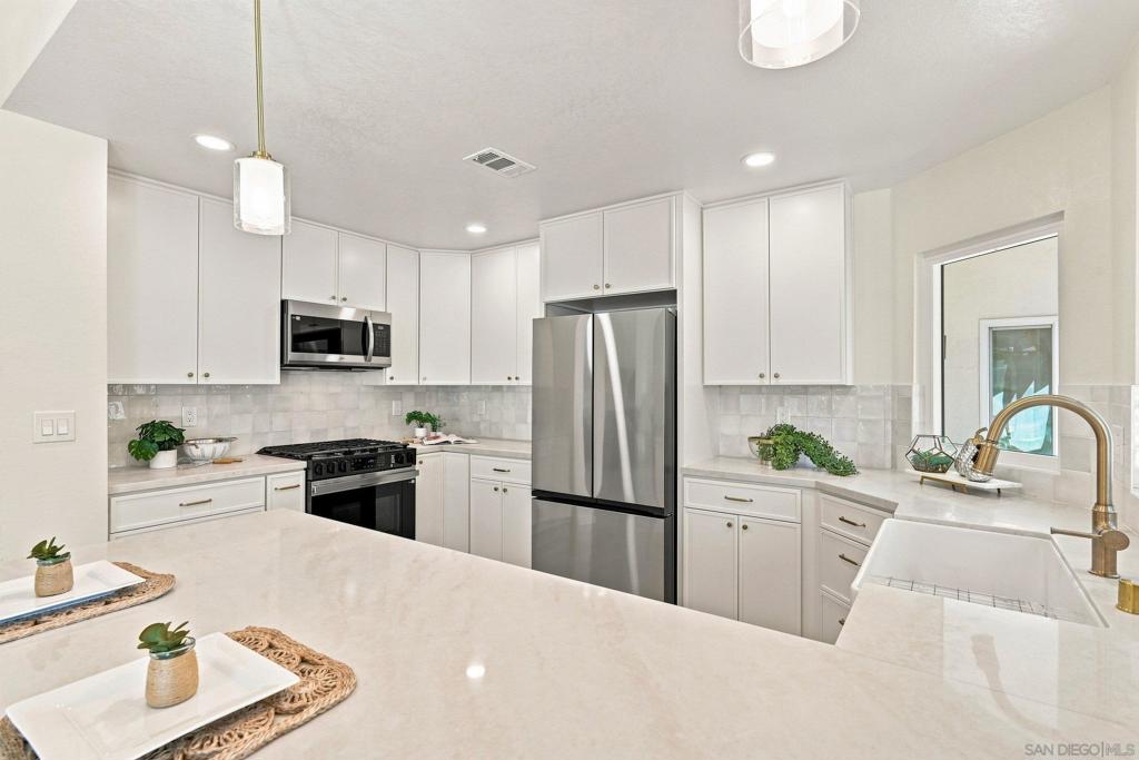 3497 Heatherwood Dr. Property Photo 27