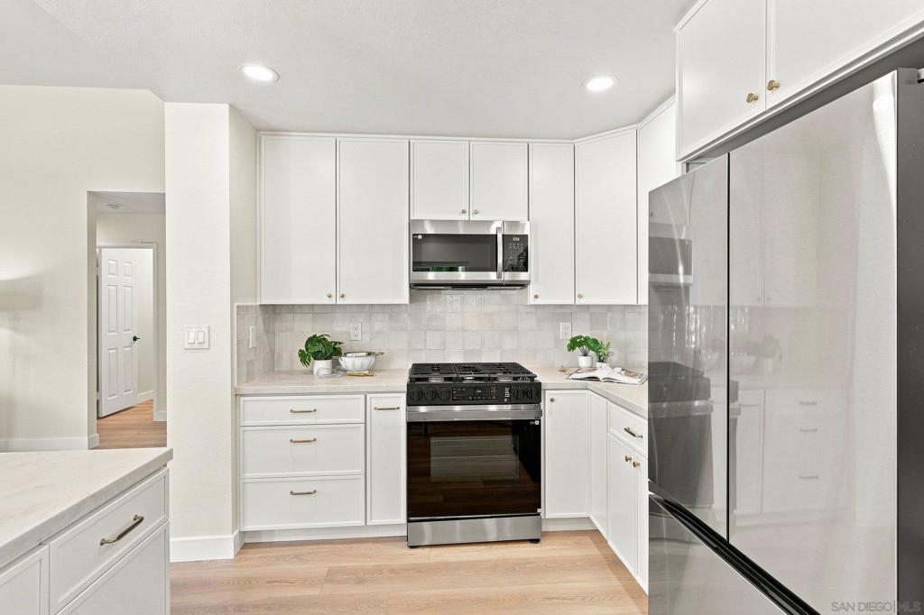 3497 Heatherwood Dr. Property Photo 28