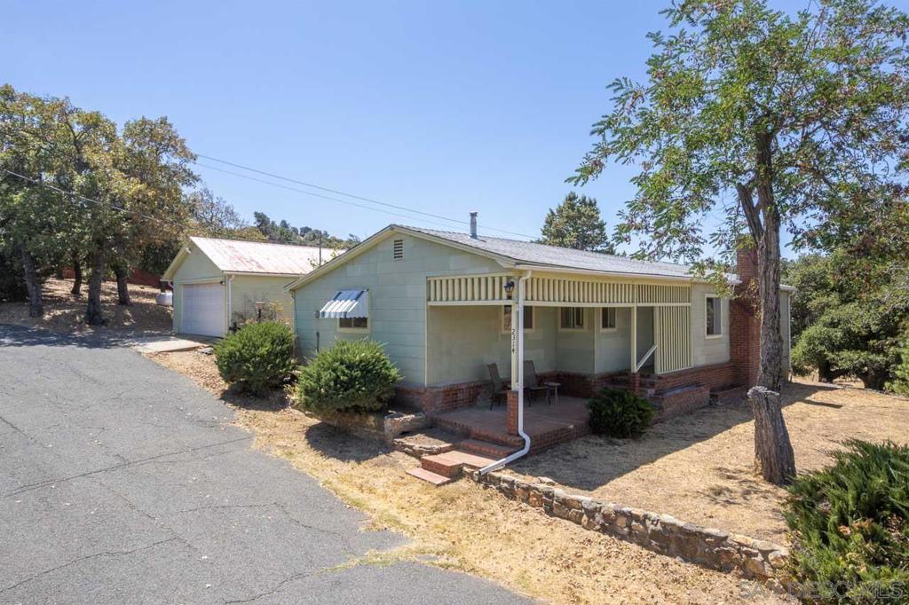 2314 Banner Dr Property Photo 1