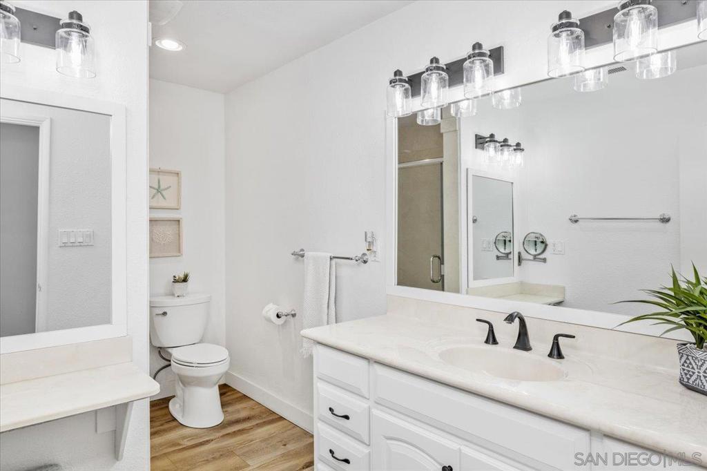 2073 Ginny Ln Property Photo 36