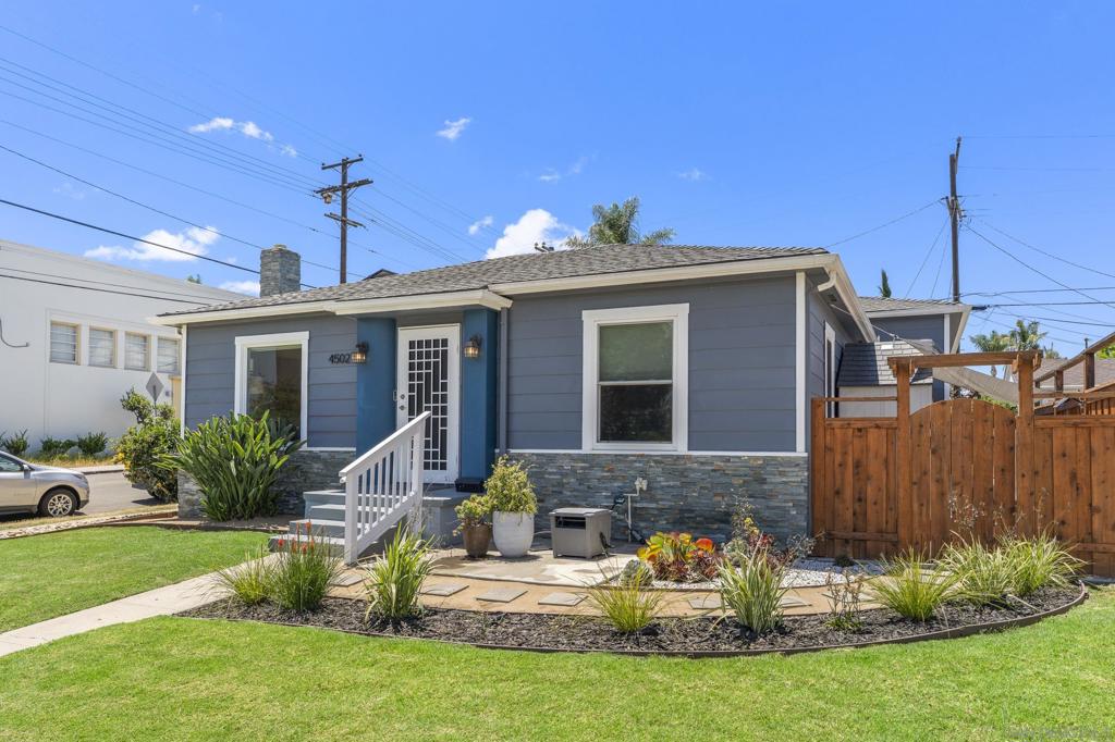4502 Vista St Property Photo