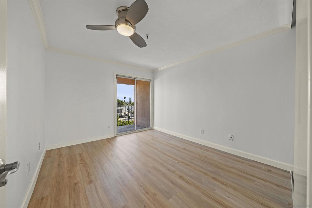 4730 Noyes St 204 Property Photo 23