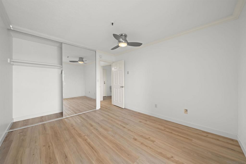 4730 Noyes St 204 Property Photo 24