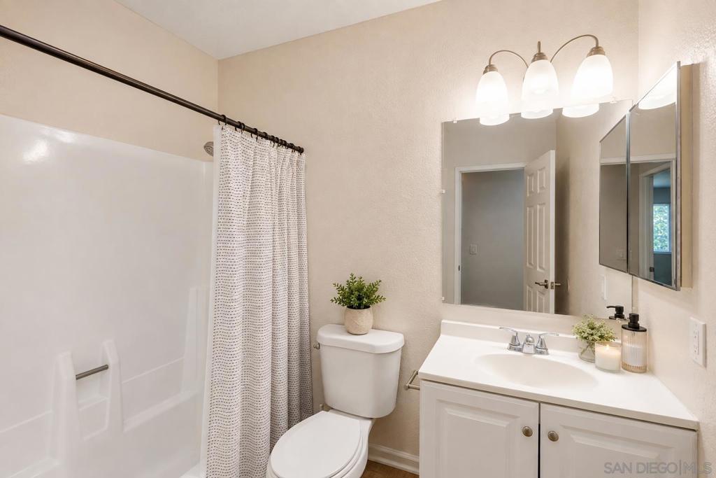 868 E Alvarado 28 Property Photo 8