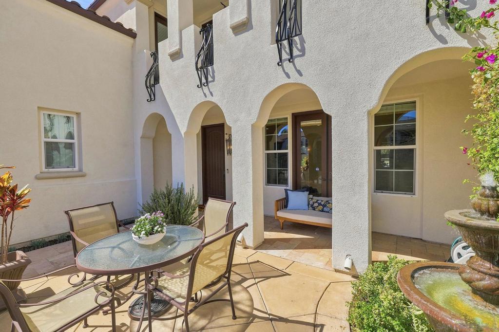 7598 Circulo Sequoia Property Photo 4