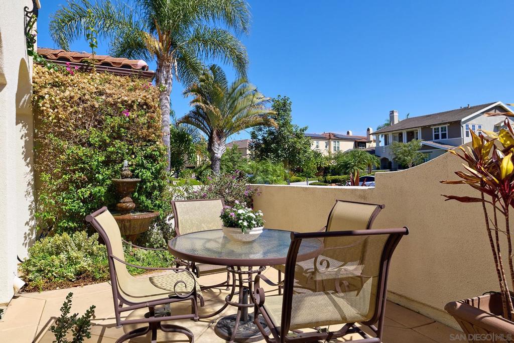 7598 Circulo Sequoia Property Photo 5