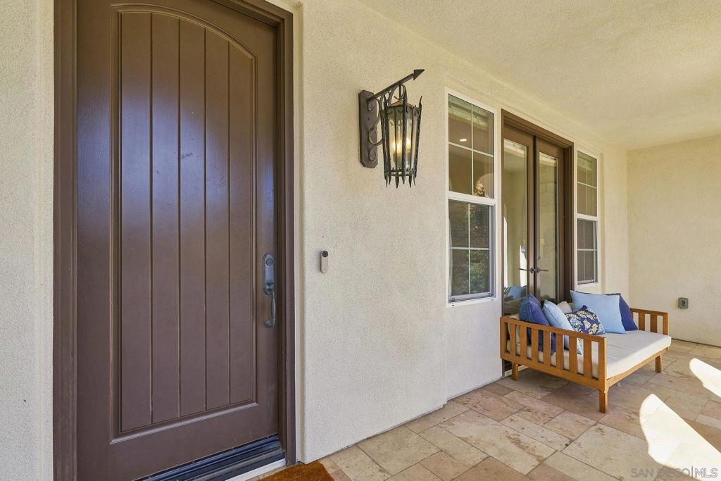 7598 Circulo Sequoia Property Photo 9