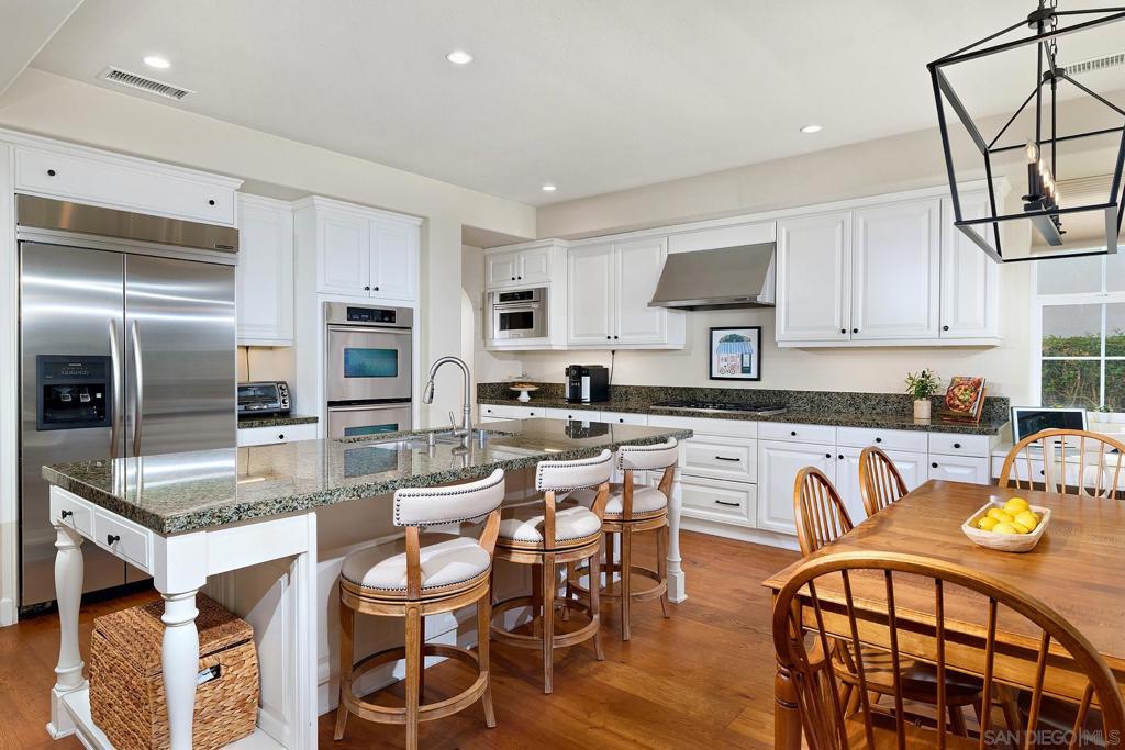 7598 Circulo Sequoia Property Photo 18