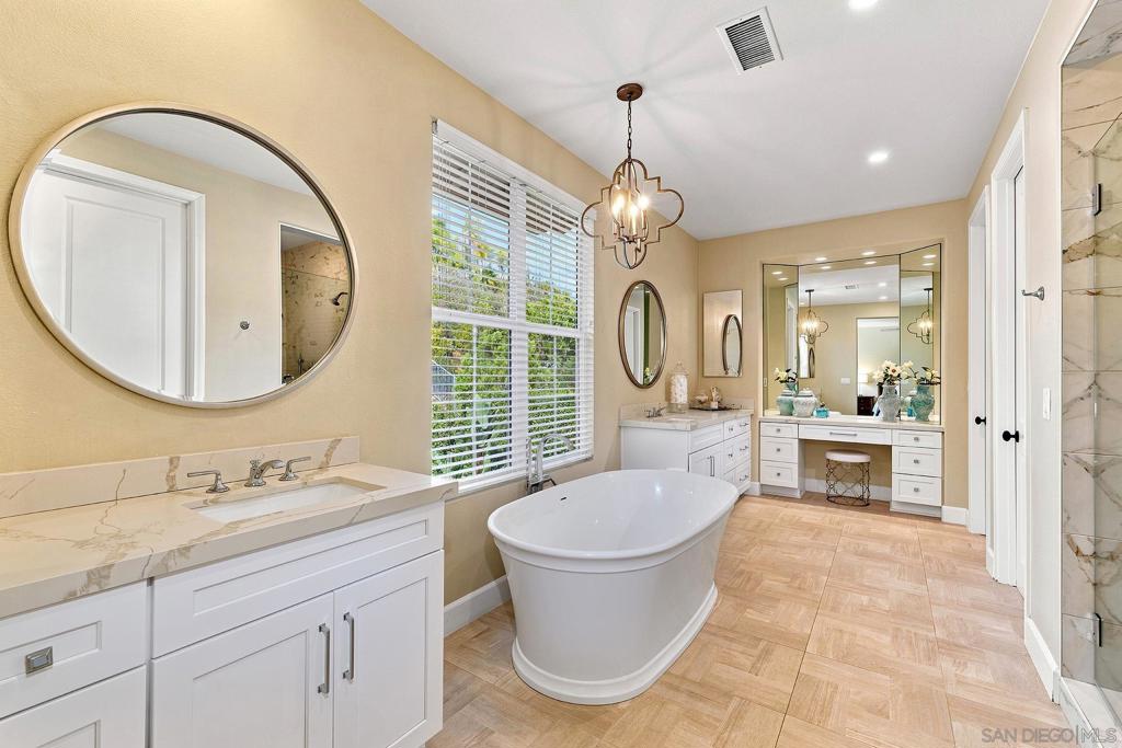 7598 Circulo Sequoia Property Photo 26