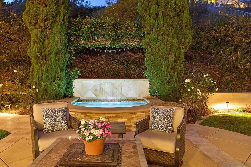 7598 Circulo Sequoia Property Photo 38