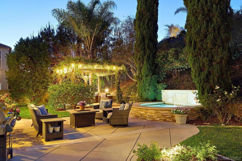 7598 Circulo Sequoia Property Photo 39