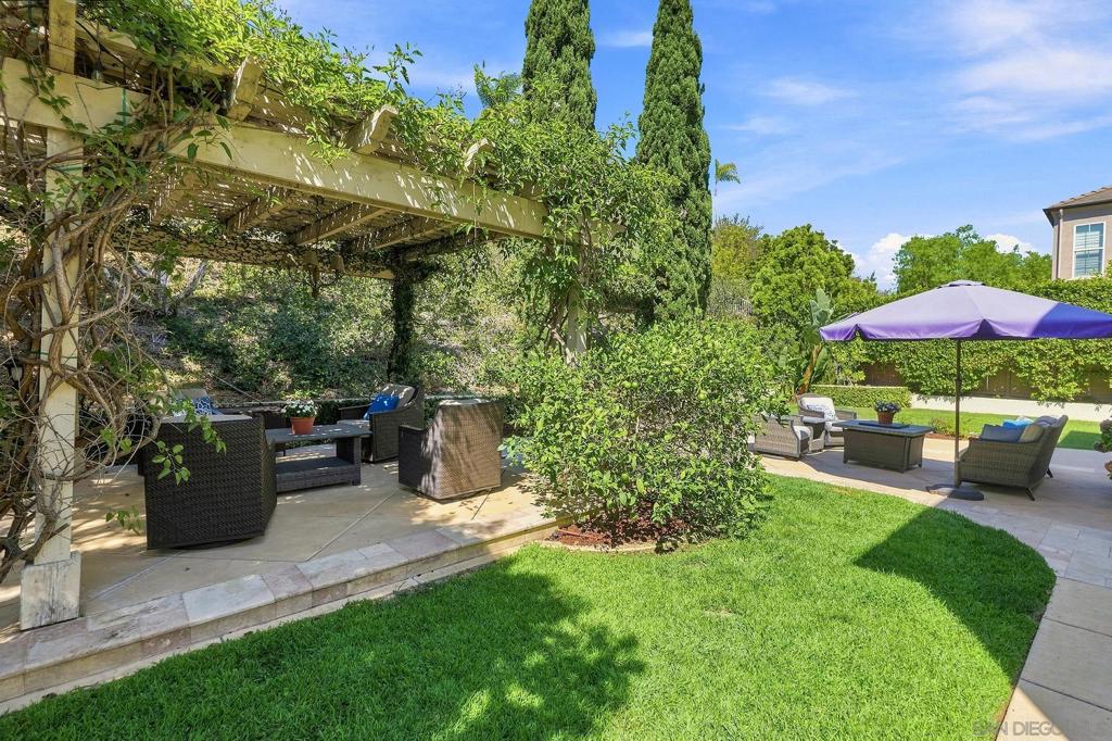 7598 Circulo Sequoia Property Photo 45
