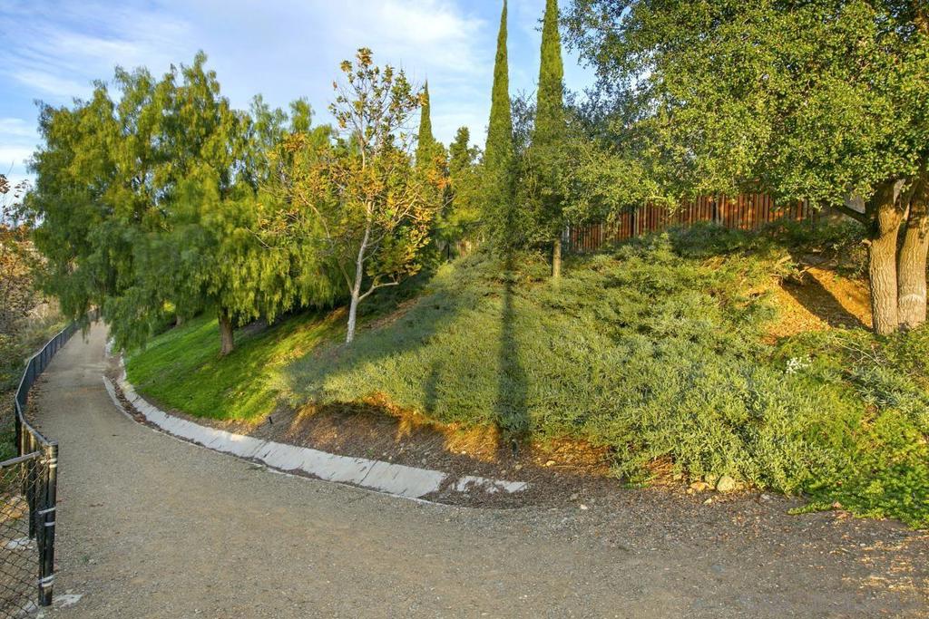 7598 Circulo Sequoia Property Photo 70