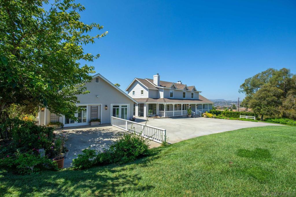 2613 Sunset Hills Property Photo 4