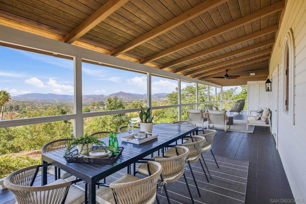 2613 Sunset Hills Property Photo 8