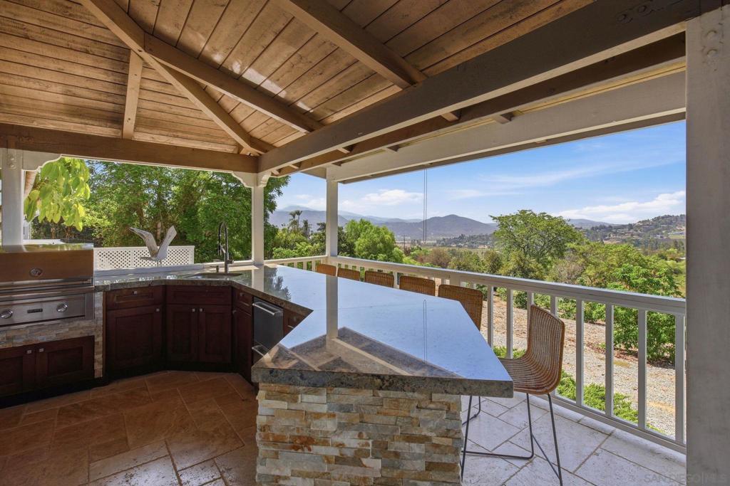 2613 Sunset Hills Property Photo 14