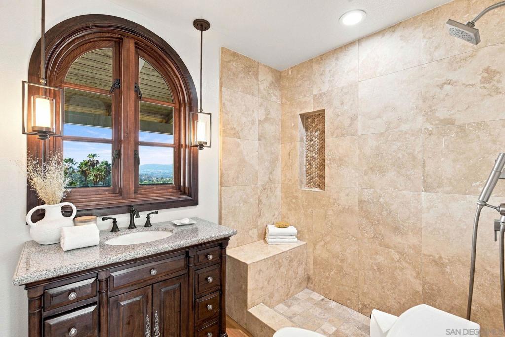 2613 Sunset Hills Property Photo 32