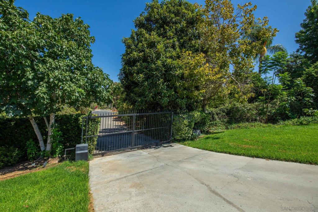 2613 Sunset Hills Property Photo 62