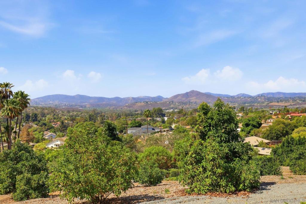 2613 Sunset Hills Property Photo 64