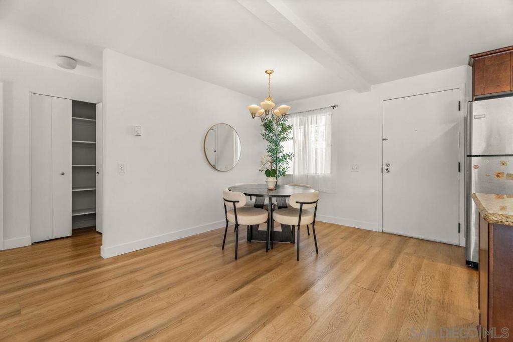 8332 Regents Rd 1l Property Photo 10
