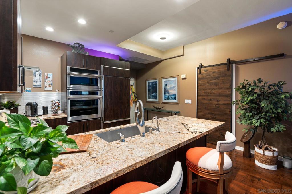 800 The Mark 2406 Property Photo 22