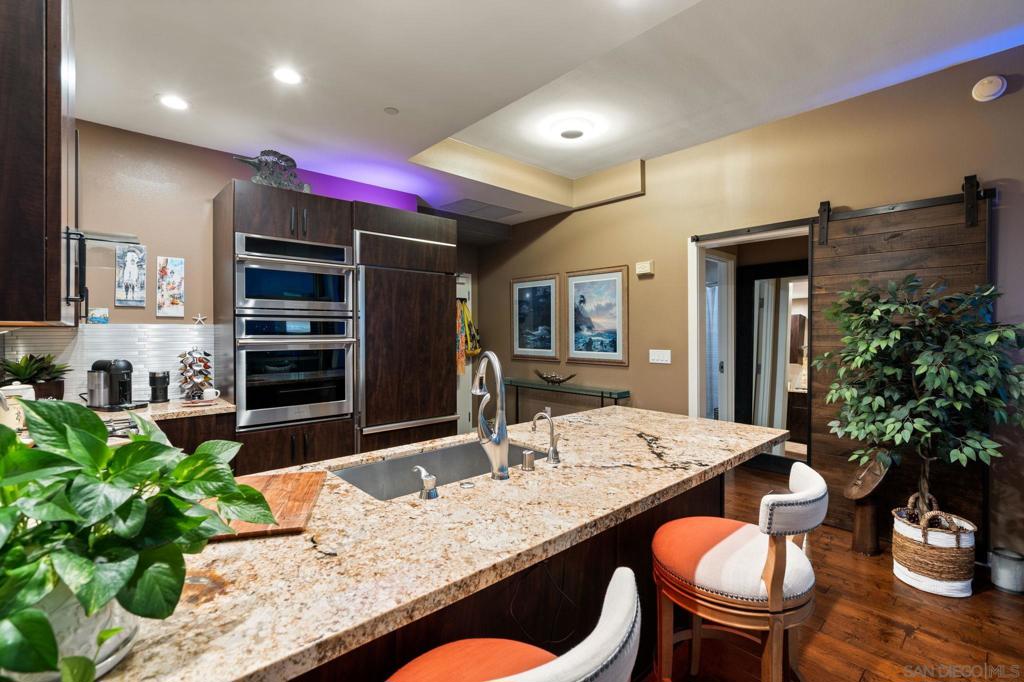 800 The Mark 2406 Property Photo 23