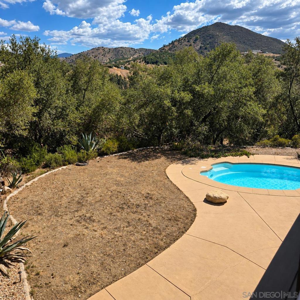 32610 Lilac Rd Property Photo 27