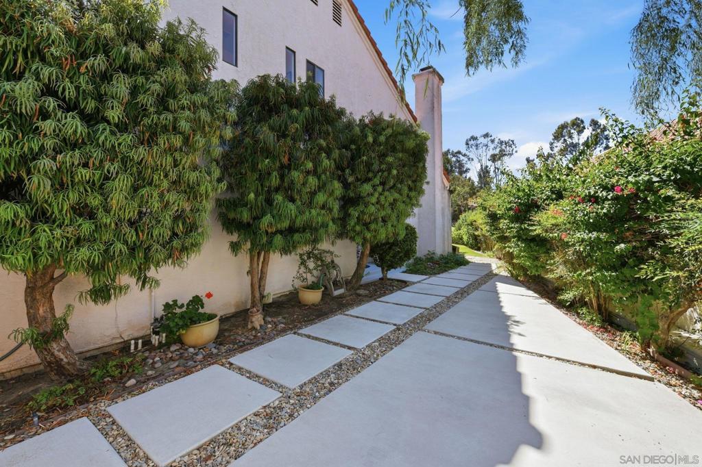 15968 Caminito Aire Puro Property Photo 9