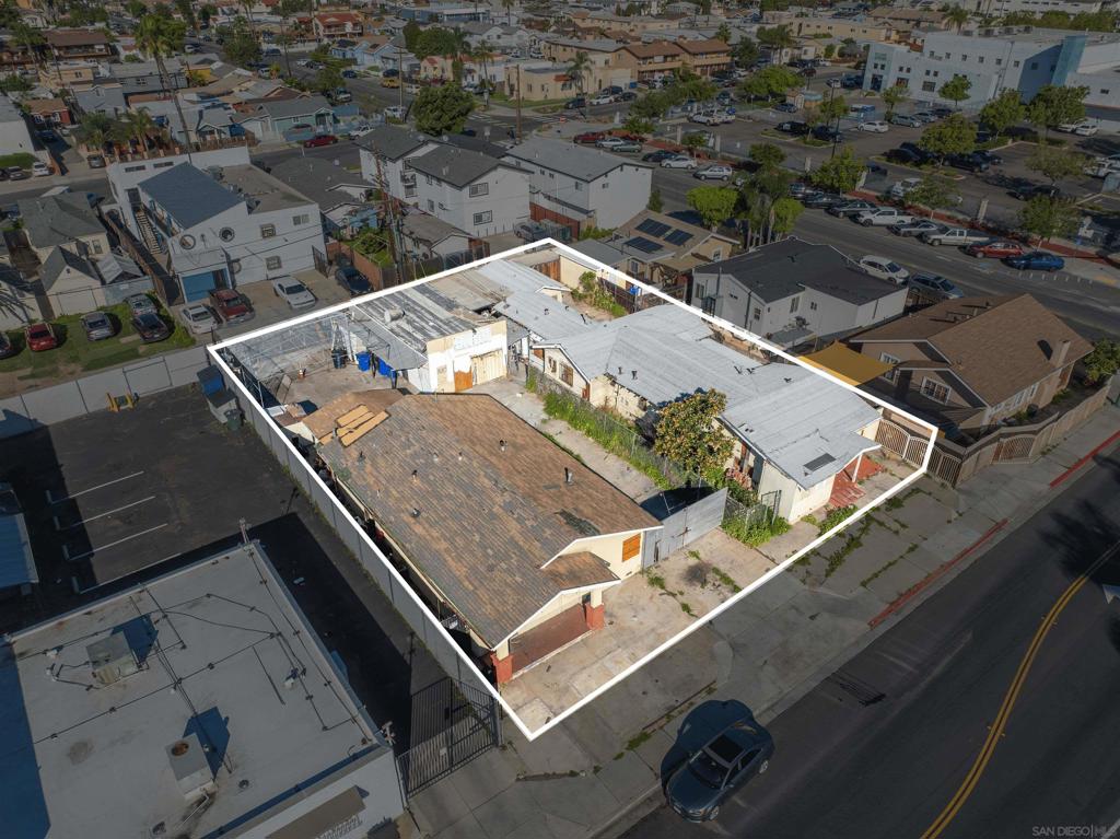 3676 Fairmount Avenue Property Photo 8