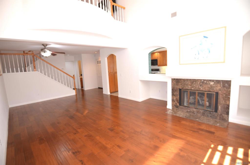 970 Somerset Ct. Unit C Property Photo 4