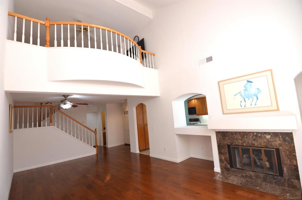 970 Somerset Ct. Unit C Property Photo 9