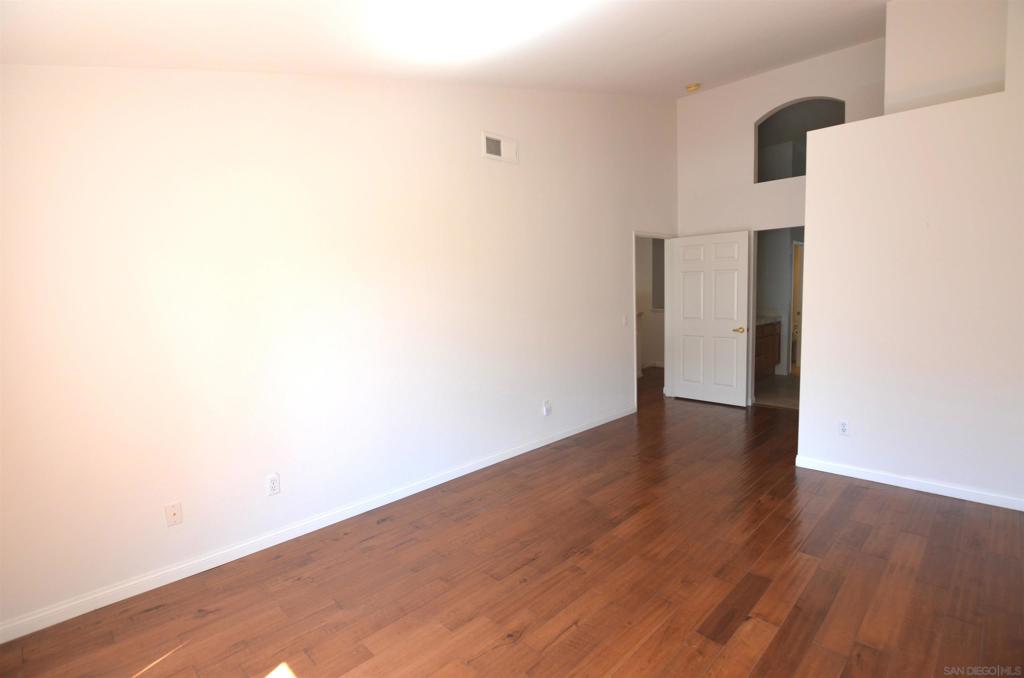 970 Somerset Ct. Unit C Property Photo 21