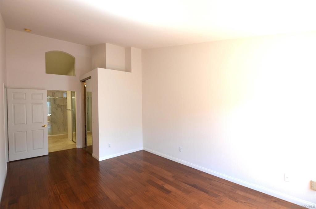 970 Somerset Ct. Unit C Property Photo 22