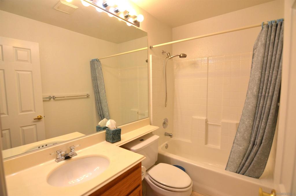 970 Somerset Ct. Unit C Property Photo 29
