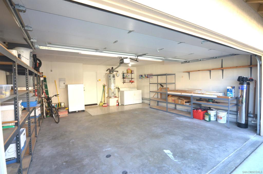 970 Somerset Ct. Unit C Property Photo 34