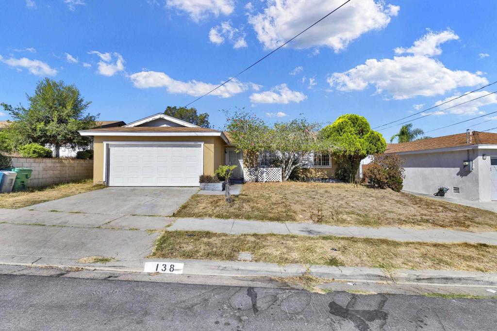 138 Old Oak Property Photo 1