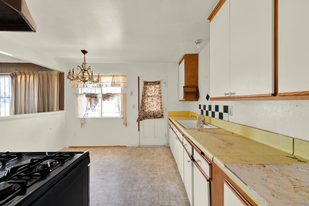 138 Old Oak Property Photo 12