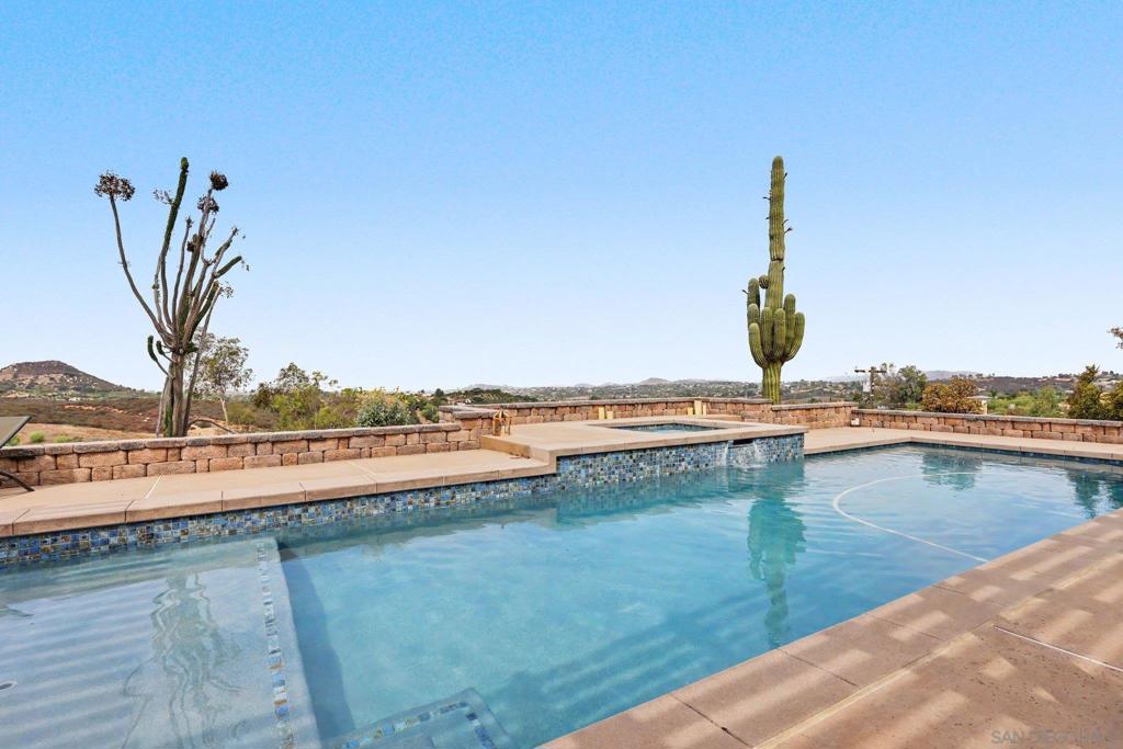 30218 Cool Valley Ln Property Photo 3