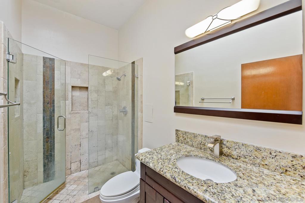 8310 Regents Rd 3e Property Photo 24