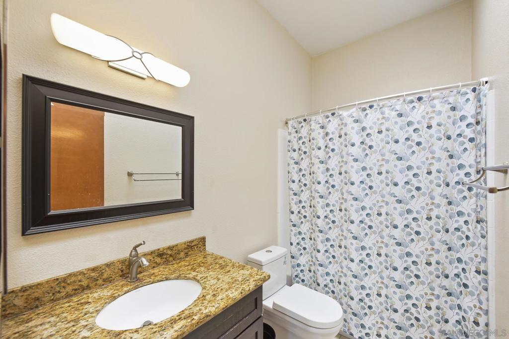 8310 Regents Rd 3e Property Photo 26