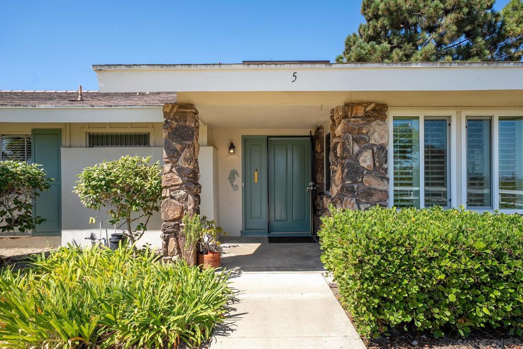 3685 Vista Campana N 5 Property Photo 1
