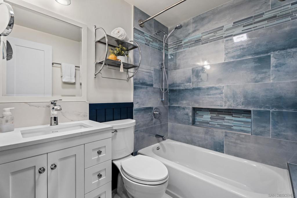 1693 Linwood St Property Photo 14