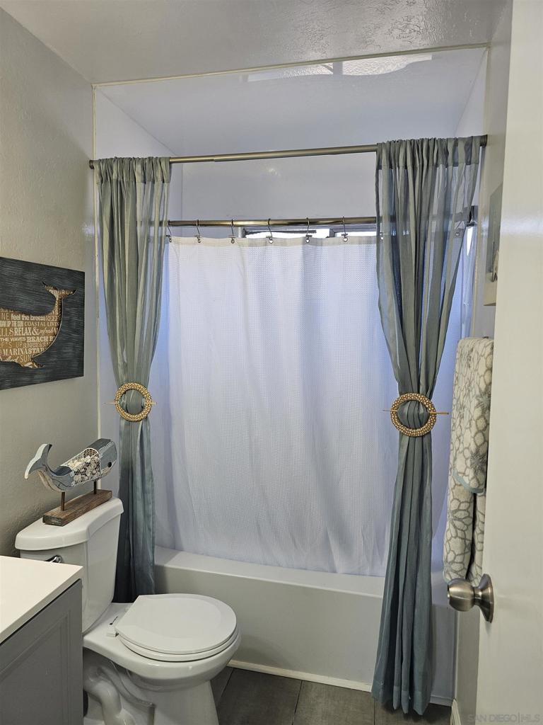 4858 Chateau Drive Property Photo 11