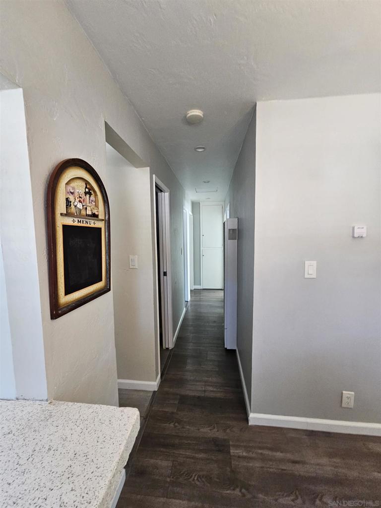 4858 Chateau Drive Property Photo 12